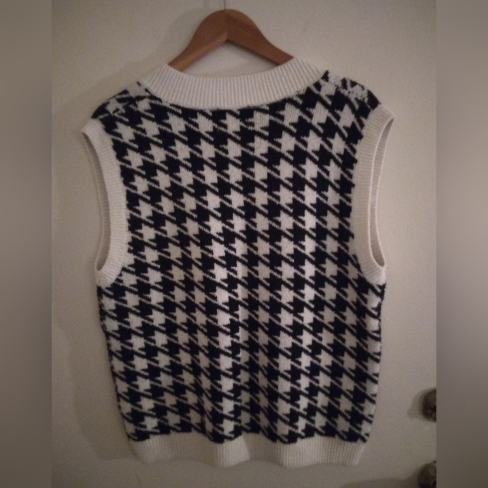 Sweater Vest - Picture 2 of 5